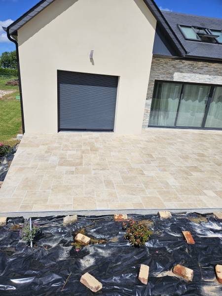 Artisan carreleur pour la pose de carrelage en travertin multiformat proche de Saint Valery en Caux 76