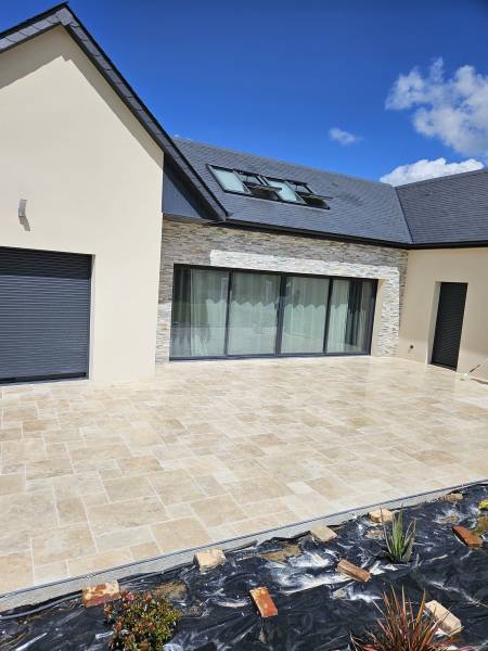 Artisan carreleur pour la pose de carrelage en travertin multiformat proche de Saint Valery en Caux 76