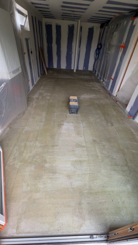 Réalisation sur devis d'une pose d'isolant TMS de 100 mm et d'un carrelage imitation bois secteur Dieppe 76