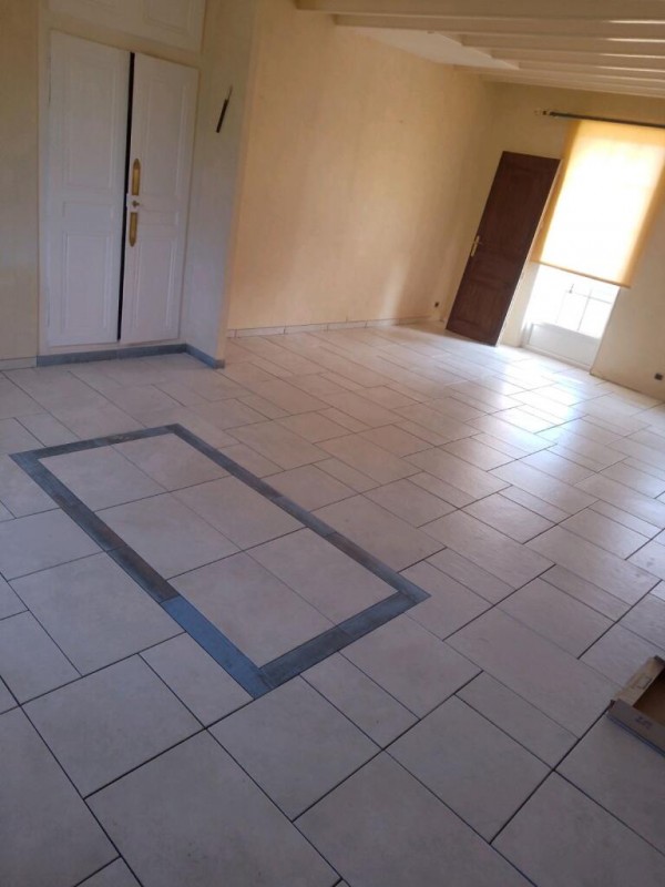 Rénovation d'un sol d'une maison de maître avec pose de carrelage multi format sur Yport 76 à côté d'Etretat