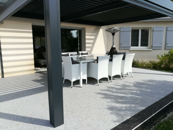 Vente et pose de granulats de marbre pour une terrasse proche Fécamp