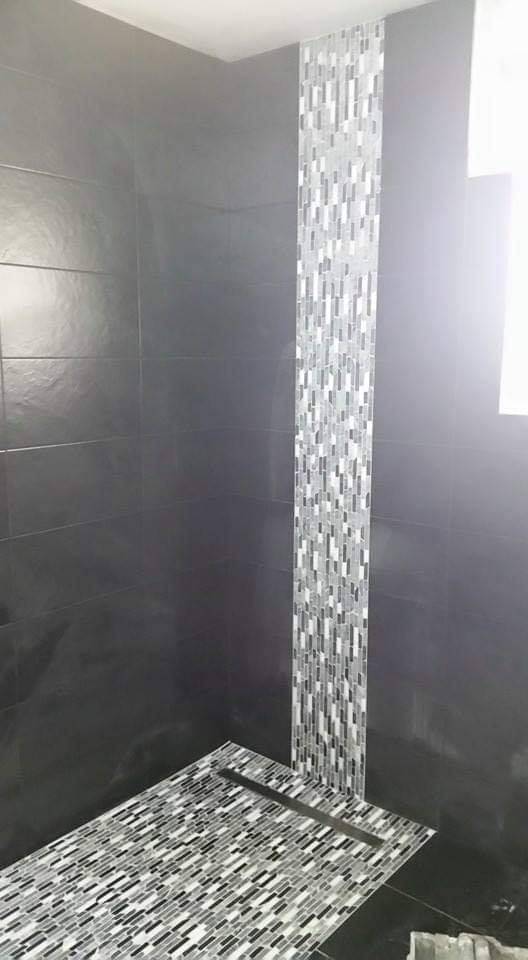 Installation d'une salle de bains avec douche à l'italienne proche Pavilly